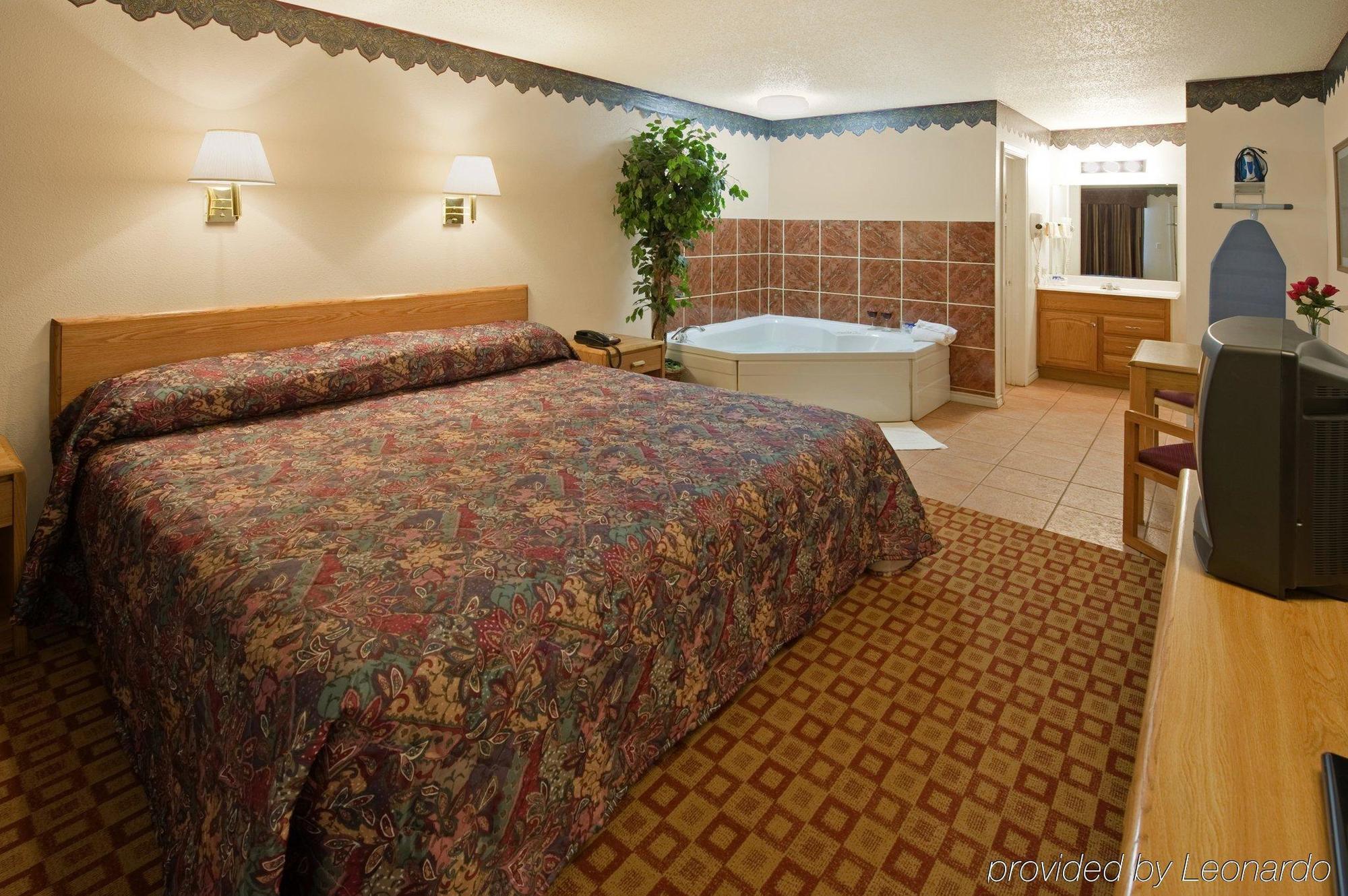 Americas Best Value Inn Weatherford Exteriör bild